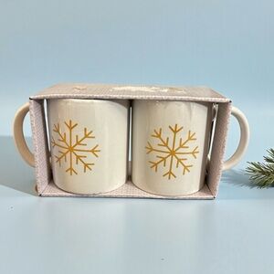 Gold Snowflake Mugs Set